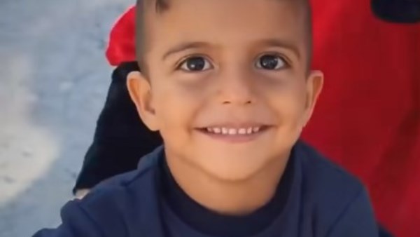 طفل غزة المرتجف 