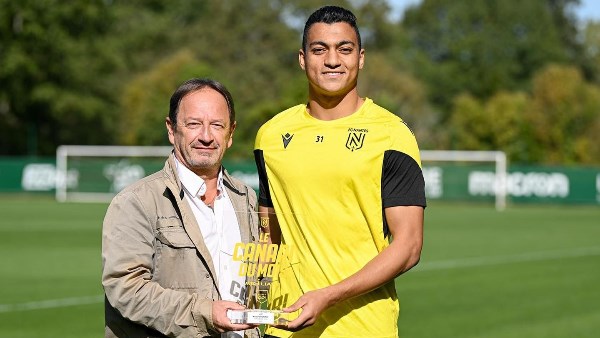 مصطفى محمد يتوج بجائزة لاعب الشهر في نانت الفرنسي