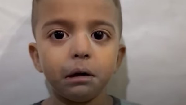  طفل غزة "المرتجف"