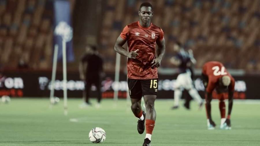 النجم المالي أليو ديانج لاعب وسط الأهلي