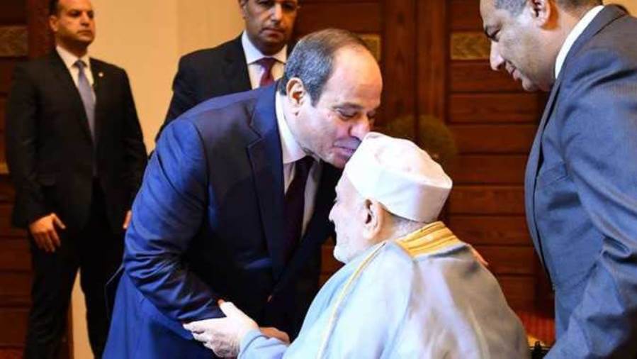 الدكتور أحمد عمر هاشم والرئيس السيسي