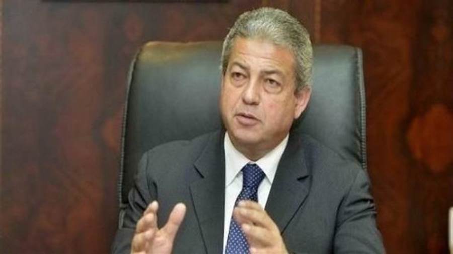 الدكتور خالد عبد العزيز