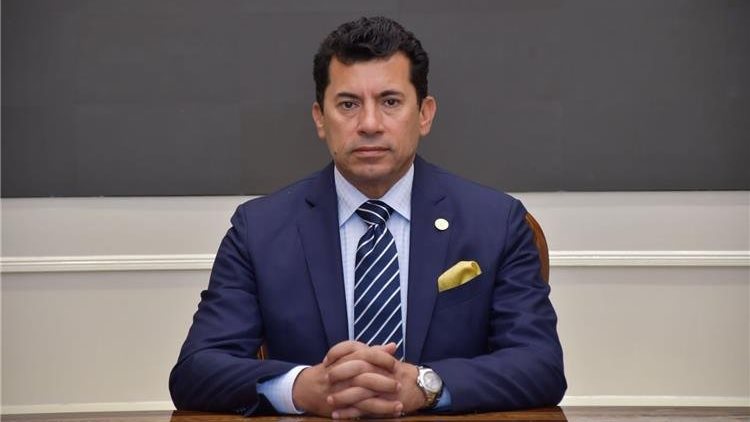 وزير الشباب والرياضة