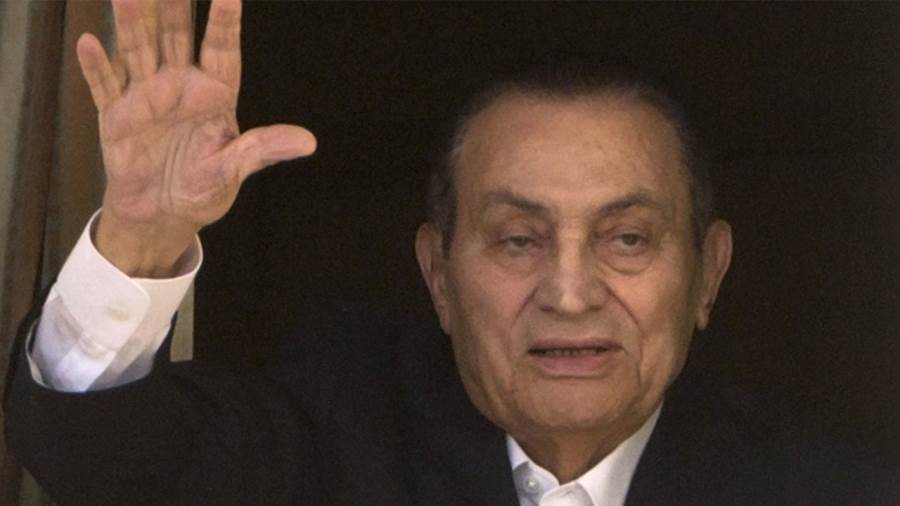 مبارك ونجليه خلال قضية القرن