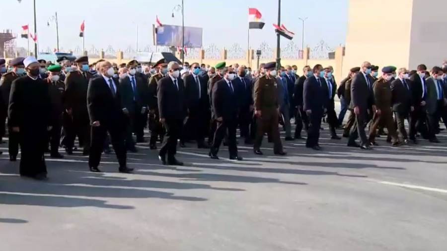 الرئيس السيسي يتقدم الجنازة العسكرية للجنزوري