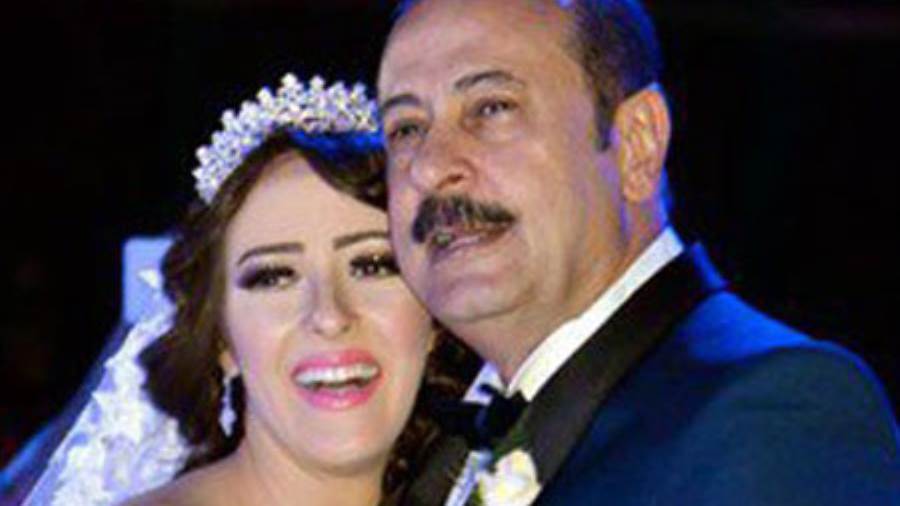 المنتج عمرو مكين مع زوجته الإيطالية