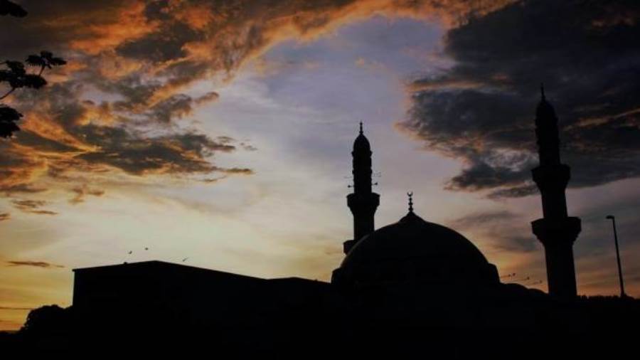 موعد أذان الفجر أول أيام رمضان المبارك ٢٠٢١