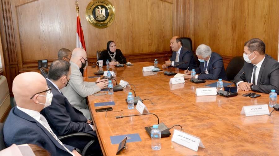 وزيرة الصناعه تبحث إنشاء محور تجاري مباشر بين مصر والبحرين
