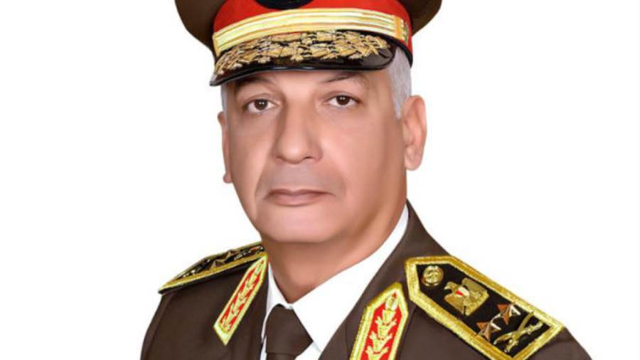 الفريق أولمحمد زكى القائد العام للقوات المسلحة وزير الدفاع و