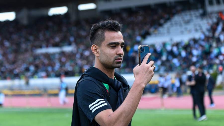 محمد فخري لاعب الأهلي