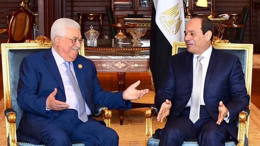 الرئيس عبد الفتاح السيسي والرئيس الفلسطينى محمود عباس 