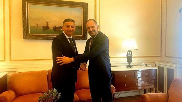 وزير خارجية اليونان والسفير المصري في أثينا 