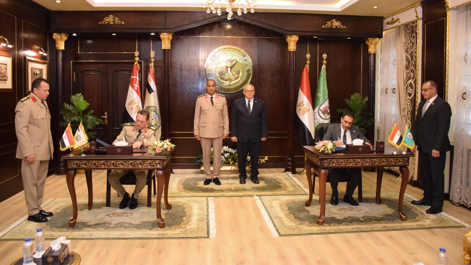 القوات المسلحة توقع بروتوكول تعاون مع جامعة القاهرة