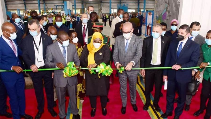 رئيسة تنزانيا تضع حجر أساس المدينة الصناعية المصرية في كيجام
