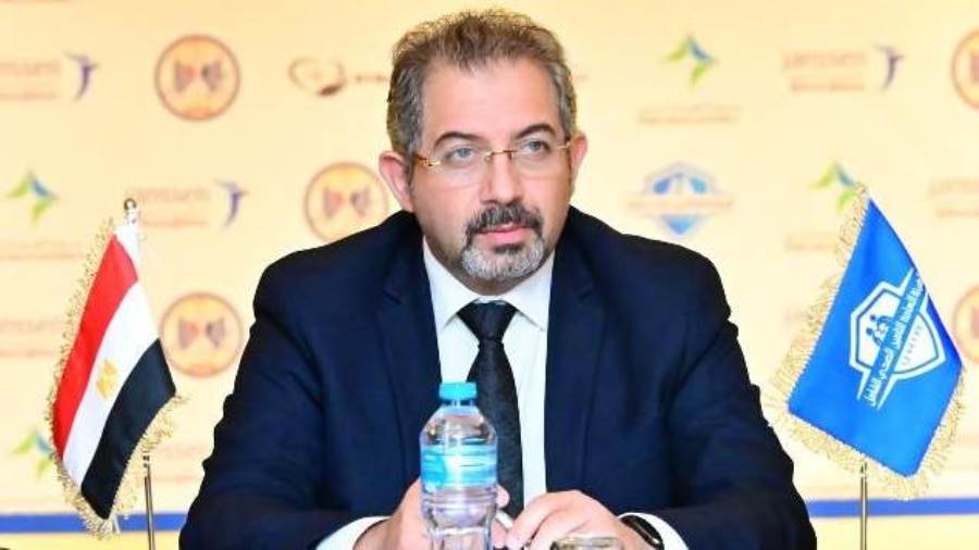 الدكتور حسام صادق المدير التنفيذي للهيئة العامة للتأمين الصح