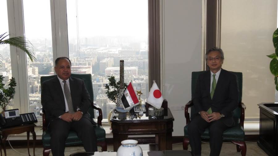 وزير المالية خلال لقائه مع السفير الياباني الجديد بالقاهرة