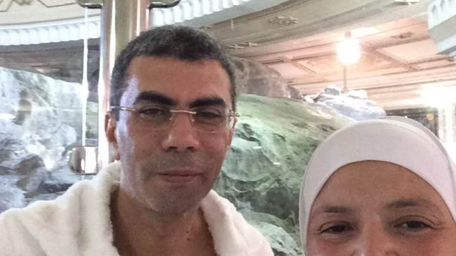الراحل ياسر رزق وزوجته