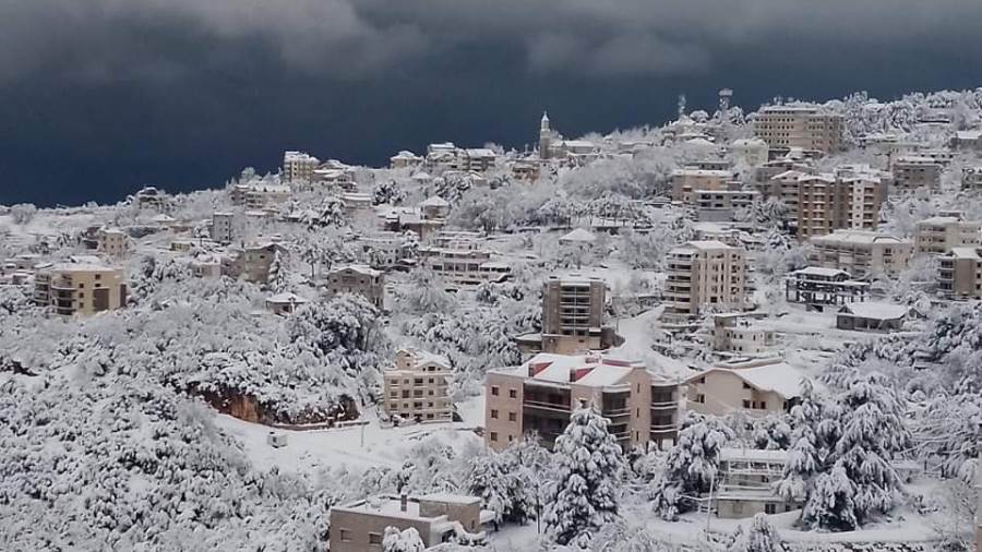 العاصفة ياسمين تضرب لبنان