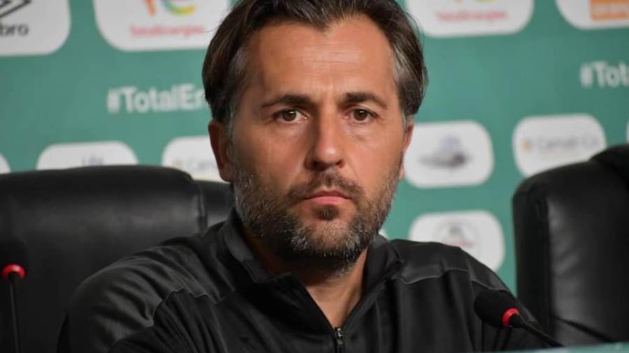 مدرب كوت ديفور