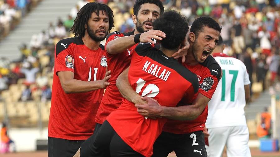 احتفال لاعبي منتخب مصر بالهدف الثاني في المغرب