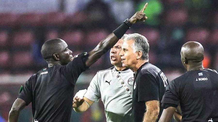 وائل جمعة يعترض على بكاري جاساما