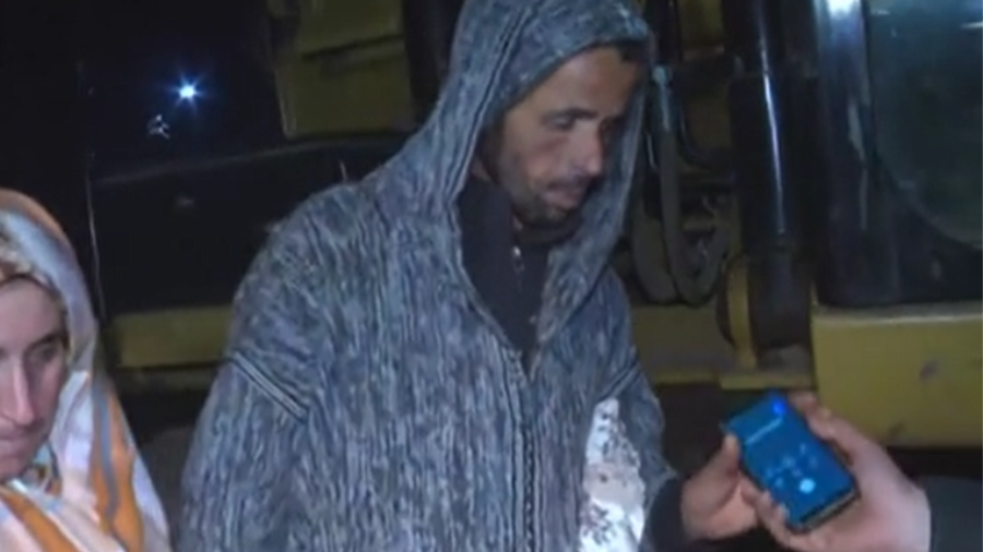 لحظة استقبال والد الطفل ريان خبر وفاته