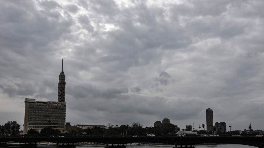 السحب تحجب الشمس القاهرة