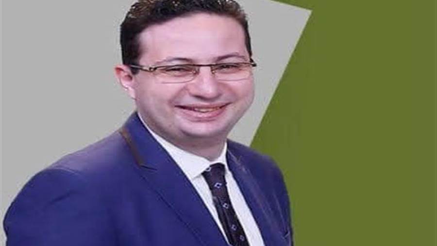 أحمد أبو النصر طبيب الكركمين