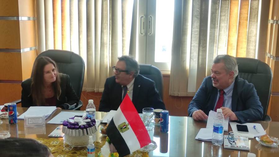 جانب من اجتماع مصلحة الجمارك المصرية والوكالة الإيطالية للجم