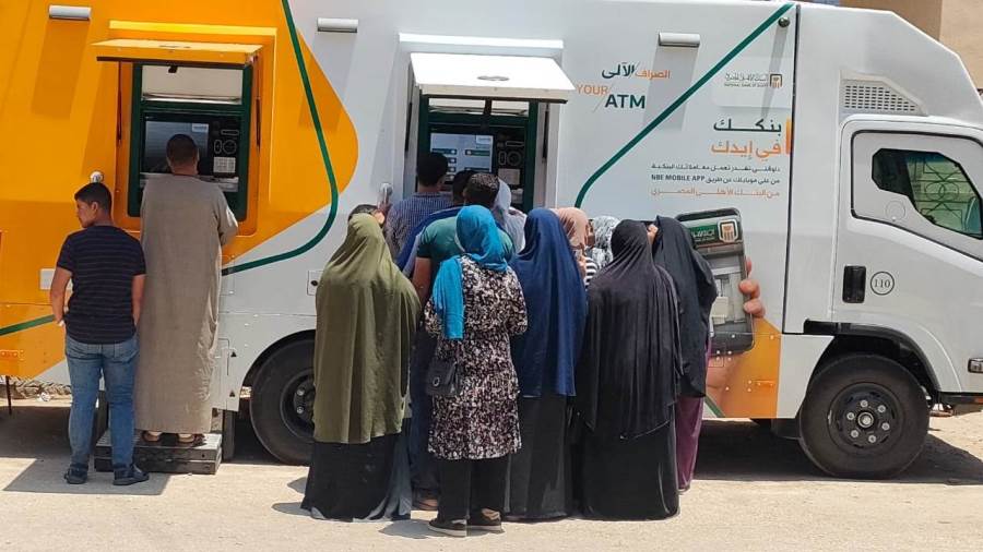 البنك الأهلي المصري يوفر سيارات الصارف الآلي المتنقلة بالمدن