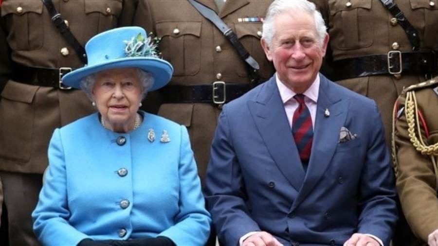 الملكة اليزابيث ـ الملك تشارلز الجديد