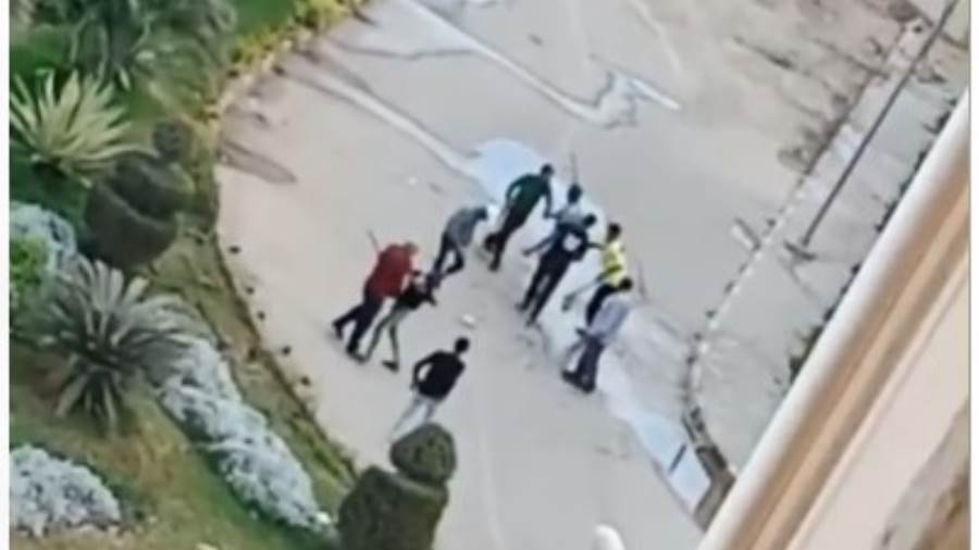 جانب من المشادات