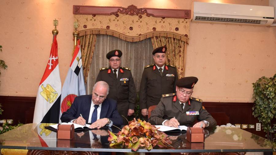 توقيع عقد اتفاق تعاون بين القوات المسلحة والنايل سات