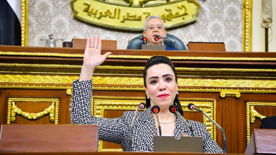 النائبة غادة علي عضو اللجنة الاقتصادية بمجلس النواب