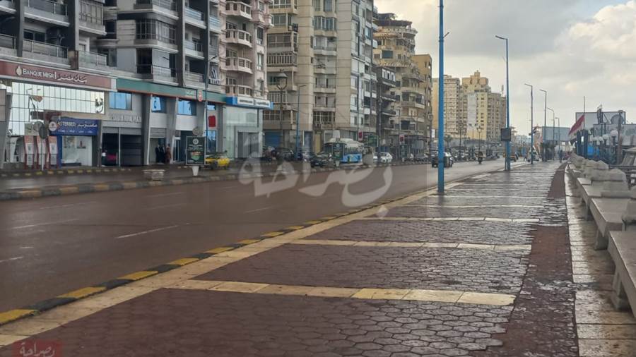 أمطار الخير تتساقط بالإسكندرية في أخر أيام فصل الخريف