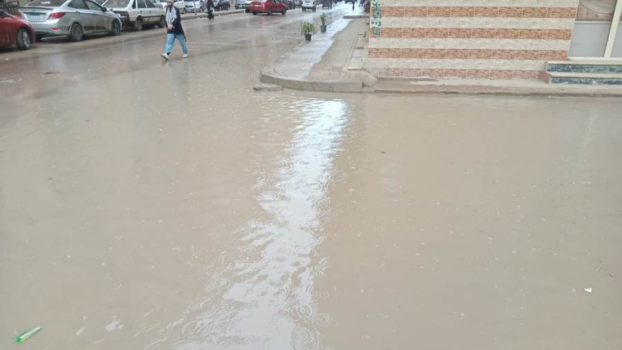 هطول أمطار في شوارع الإسكندرية