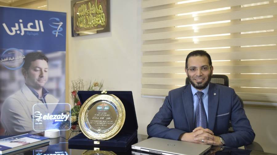 أحمد الساداتي نائب الرئيس التنفيذي لصيدليات العزبي