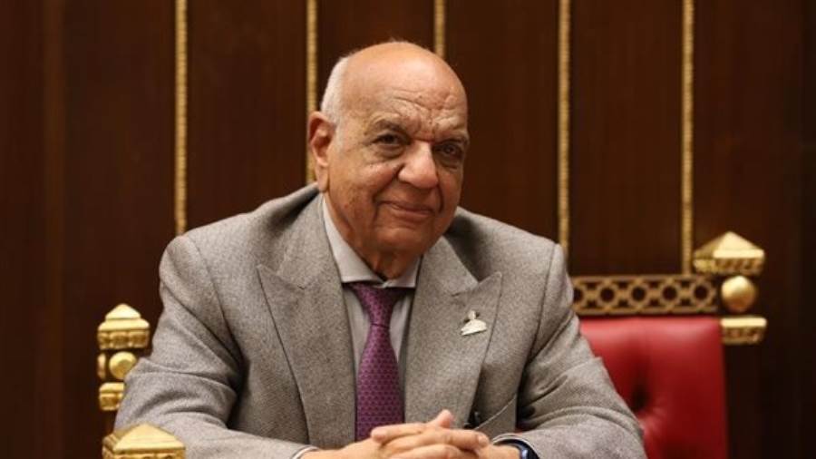 عبد الخالق عياد رئيس لجنة الطاقة بمجلس الشيوخ