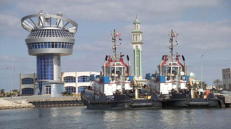 ميناء دمياط البحري