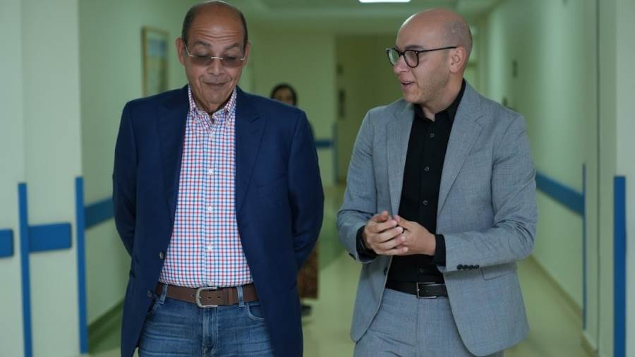الإعلامي محمد شردي يزور مستشفى الناس