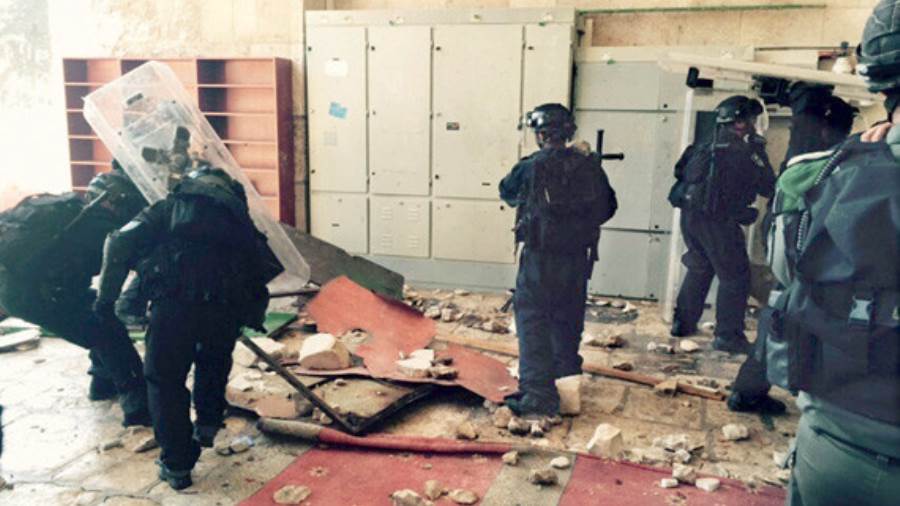 اقتحام الشرطة الإسرائيلية للمسجد الاقصى