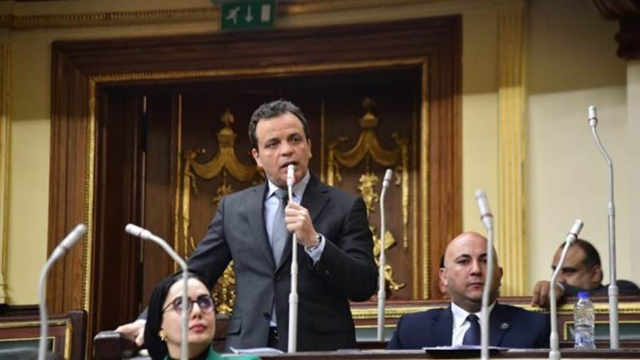 النائب هشام هلال رئيس الهيئة البرلمانية لحزب مصر الحديثة بمج