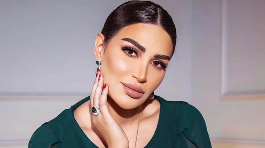 سارة نخلة