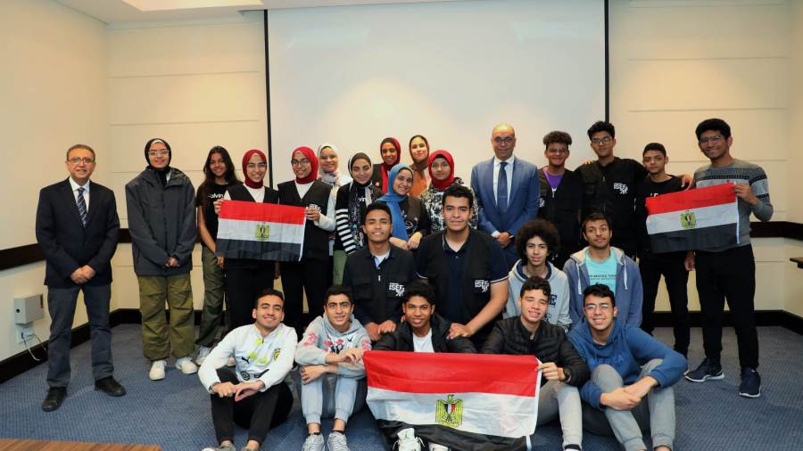 التربية والتعليم تهنئ الطلاب المصريين الفائزين فى معرض أيسف 