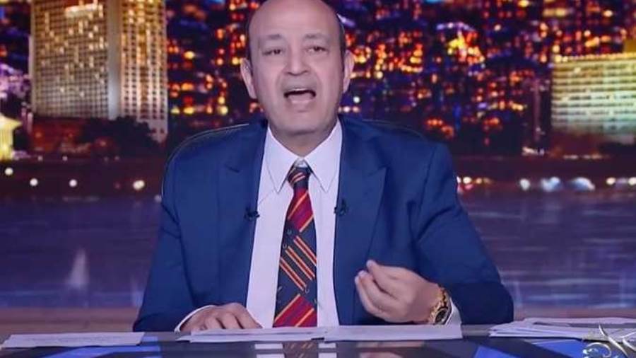 عمرو أديب للسياح العرب: تعالوا شوفوا الحضارة وكلوا كباب.. هت
