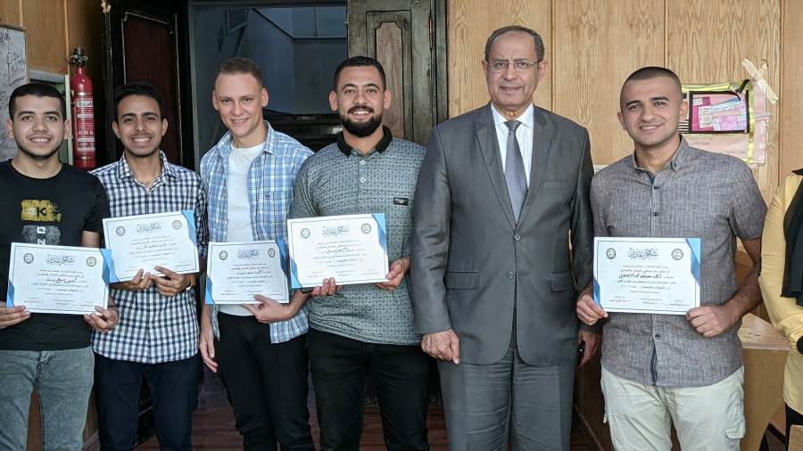 التوعية بمخاطر النصب الإلكتروني مشروع لطلاب إعلام بني سويف