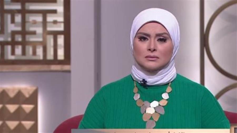 الإعلامية لمياء فهمى الإعلامية لمياء فهمى