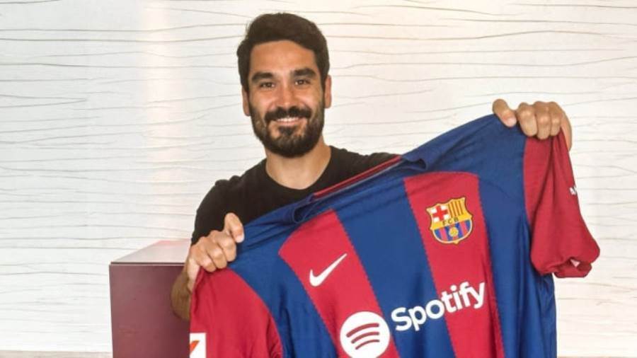 إيلكاي جوندوجان ينضم لبرشلونة