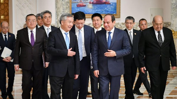 الرئيس السيسي يستقبل وفدا صينيا رفيع المستوى