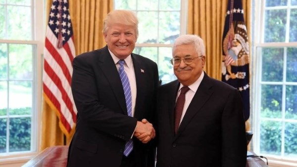 الرئيس الفلسطيني يهنئ الرئيس ترامب بفوزه بانتخابات الرئاسة الأمريكية